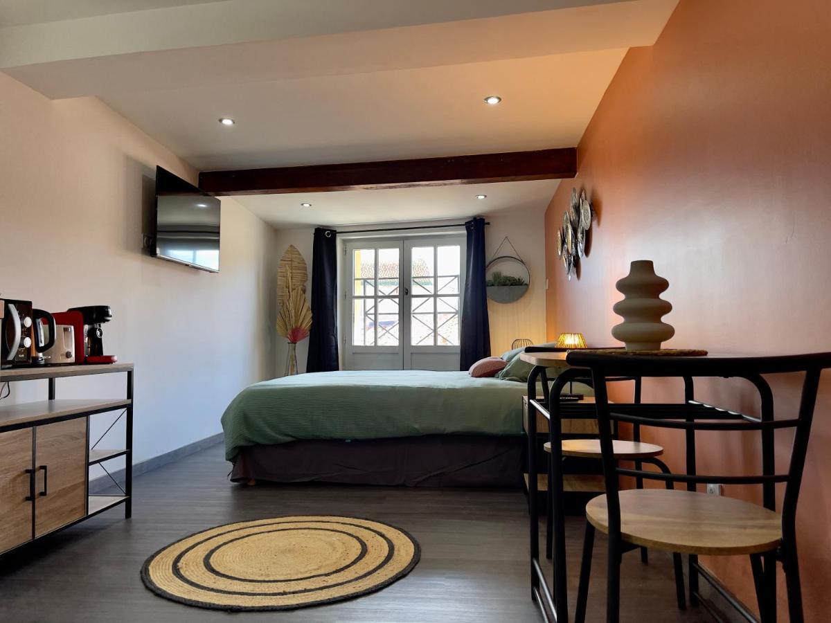 Rooftop N°38 - Rooms Et Studios - Vue Cite Medievale Carcassone Exterior photo